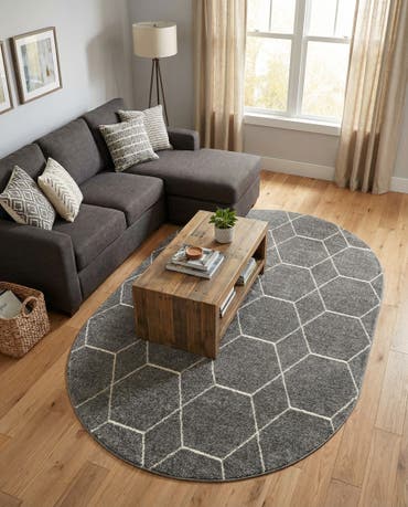  5' 3 x 8' Lattice Frieze Oval Rug