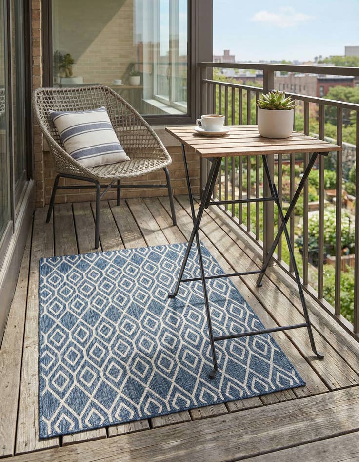 Detail image of 1' 4 x 1' 4  Washable Jill Zarin Turks and Caicos Indoor / Outdoor Sample Rug