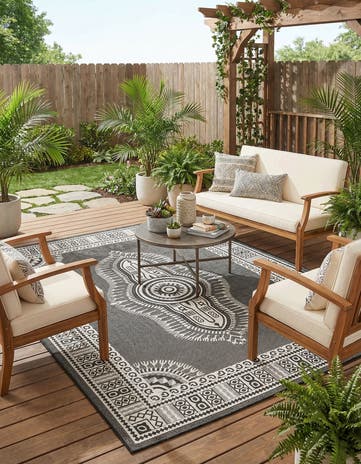 9' x 12' Easy-Clean Traditional Indoor / Outdoor Rug