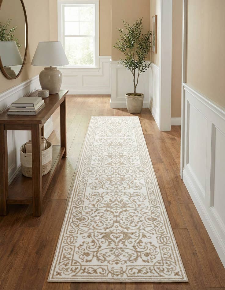 Detail image of 2' 6 x 13' Hermitage Runner Rug