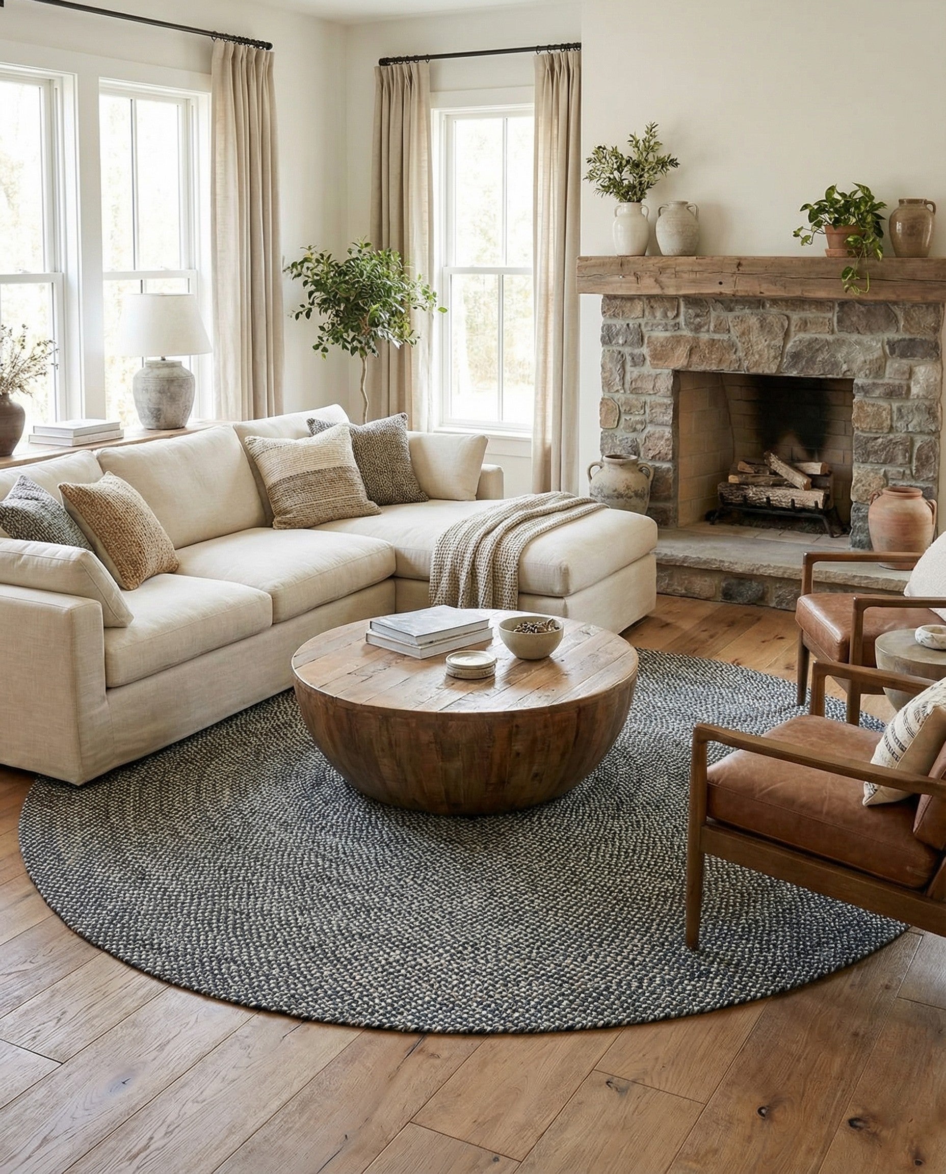  10' x 10'  Hand Tweed Braided Jute Round Rug