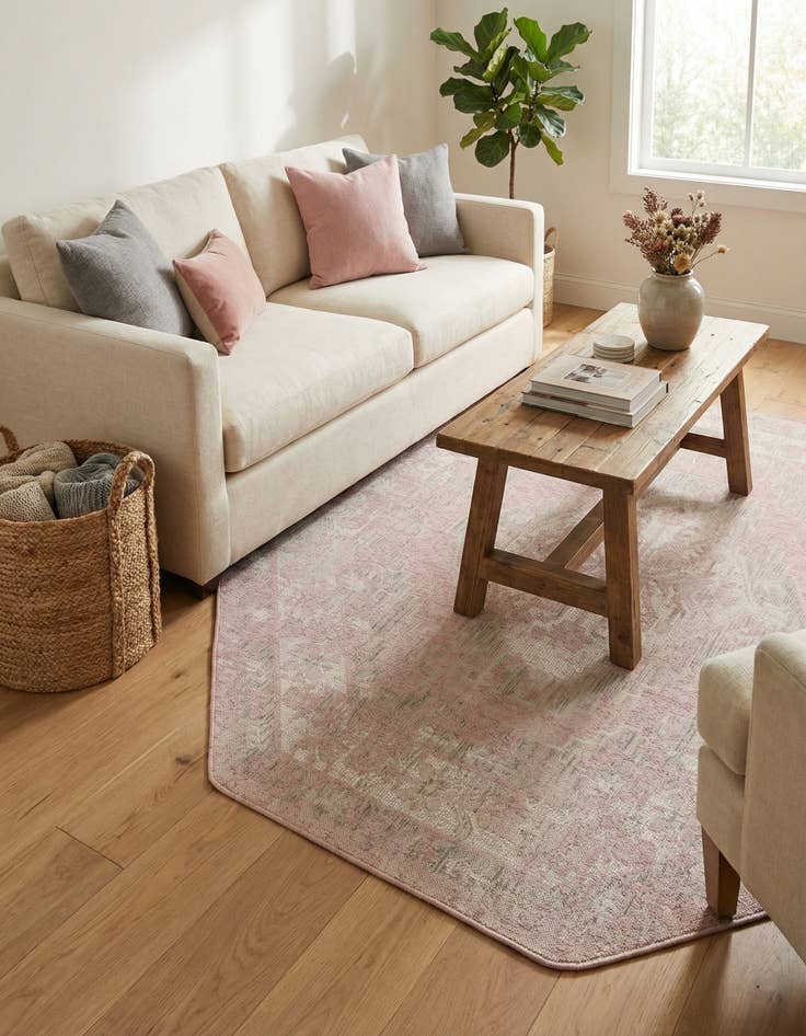 Detail image of 7' 10 x 7' 10  Washable Traditional Indoor / Outdoor Octagon Rug