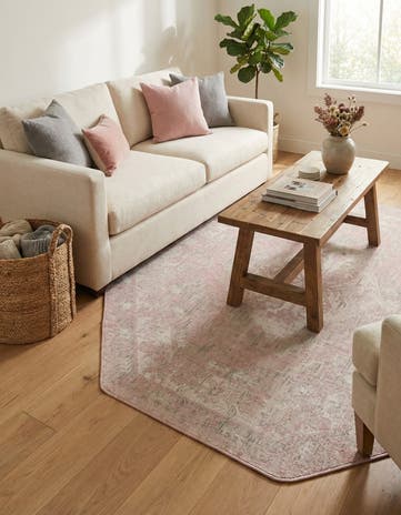 Pink Easy-Clean Traditional Indoor / Outdoor Octagon Rug