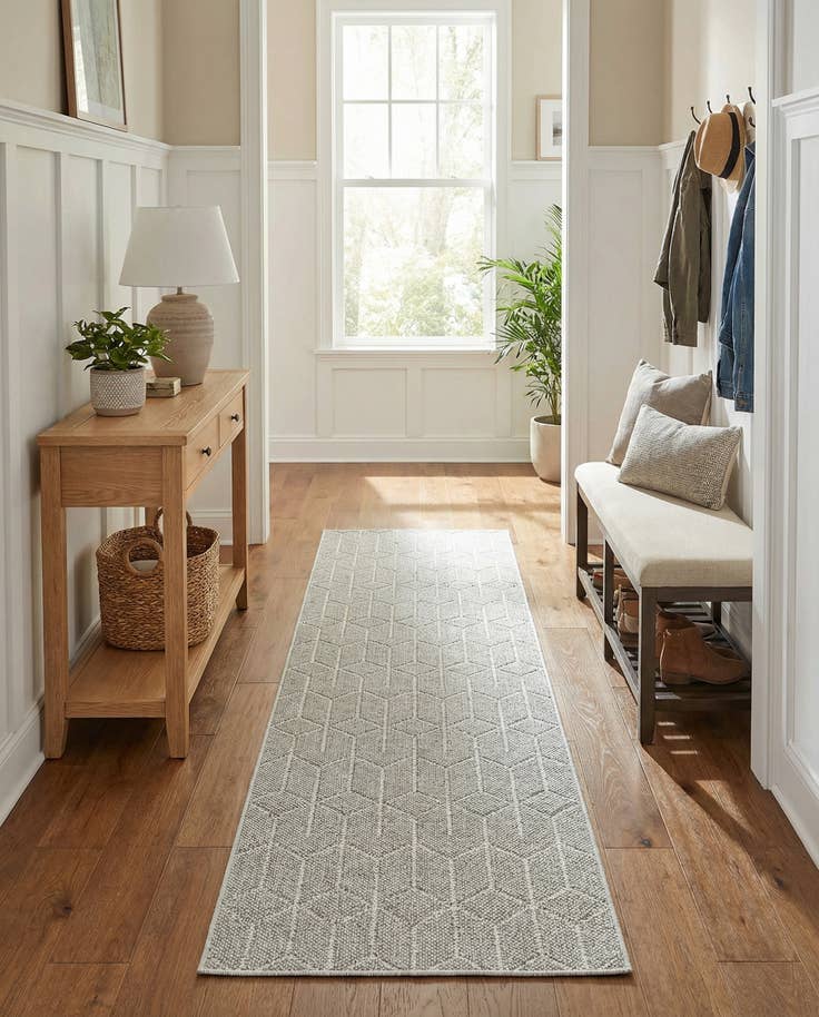 Detail image of 2' 7 x 12' Easy-Clean Trellis Indoor / Outdoor Runner Rug