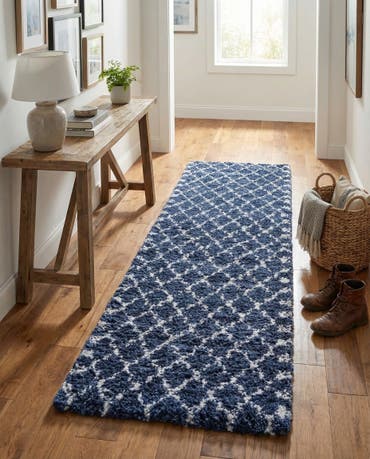  2' 7 x 6' Moroccan Shag Runner Rug