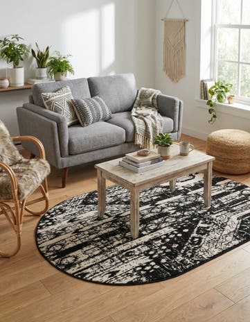 Black and White Oregon Oval Rug