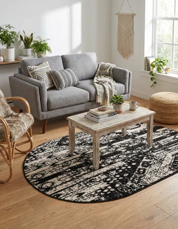 Black and White Oregon Oval Rug