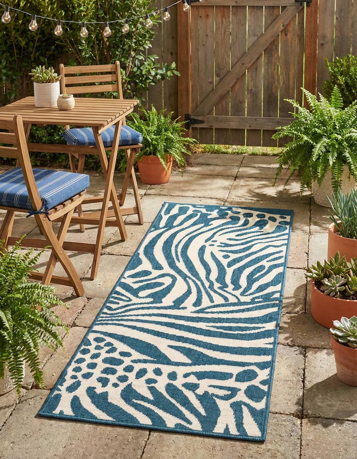 Detail image of 2' x 5' Easy-Clean Safari Indoor / Outdoor Runner Rug