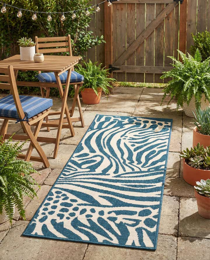 2' x 5' Easy-Clean Safari Indoor / Outdoor Runner Rug
