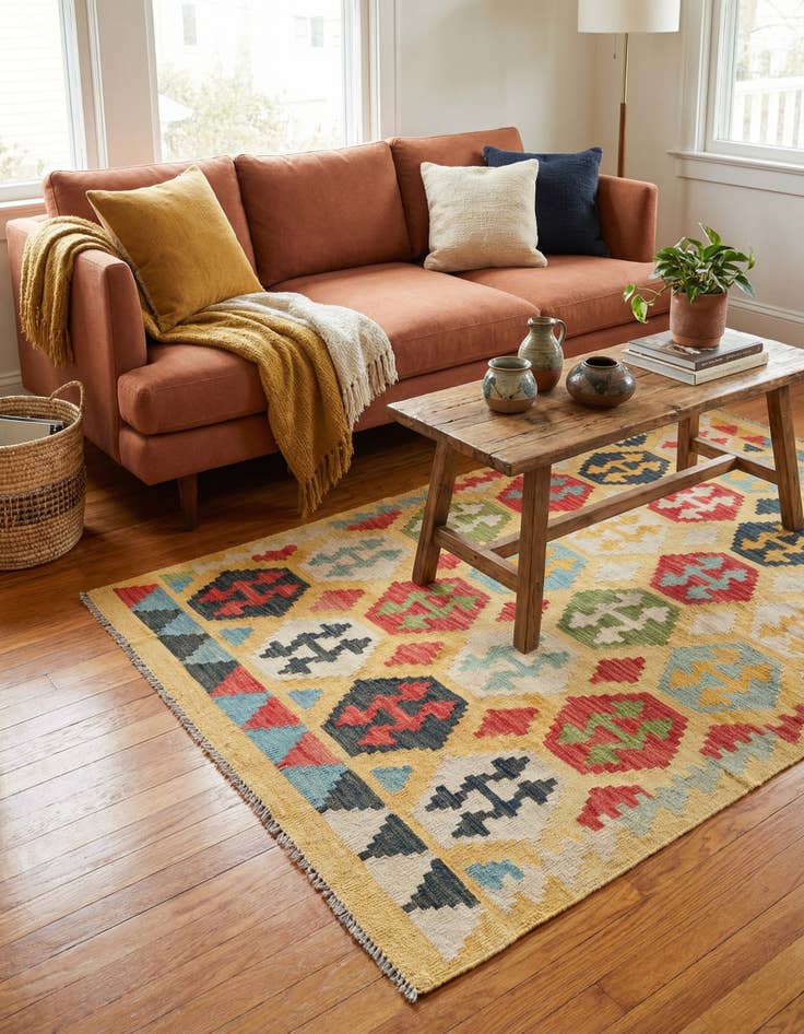 Detail image of 4' 2 x 5' 10  Hand Woven Kilim Maymana Wool Rug