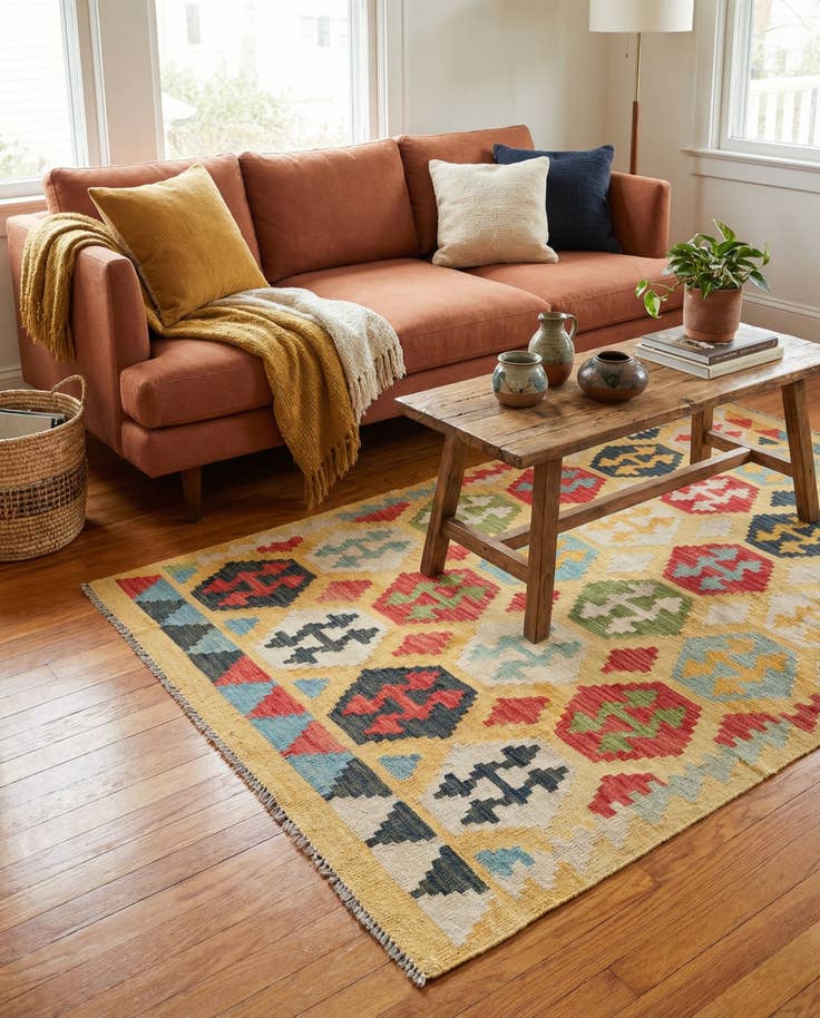 Detail image of 4' 2 x 5' 10 Hand Woven Kilim Maymana Wool Rug