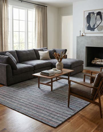 5' 8 x 8' Hand Knotted Darya Wool Rug