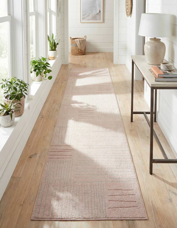 Detail image of 2' 7 x 12' Hanahan Runner Rug