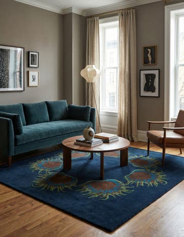 7' 5 x 7' 7 Luna Square Rug