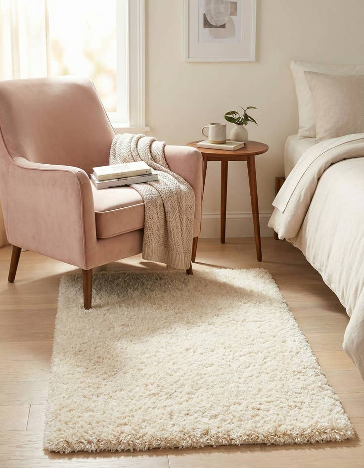 Detail image of 1' 4 x 1' 4 Marilyn Monroe&trade; Shag Sample Rug