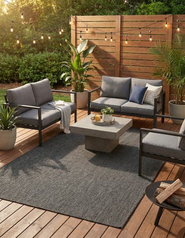 7' x 10' Easy-Clean Solid Indoor / Outdoor Rug