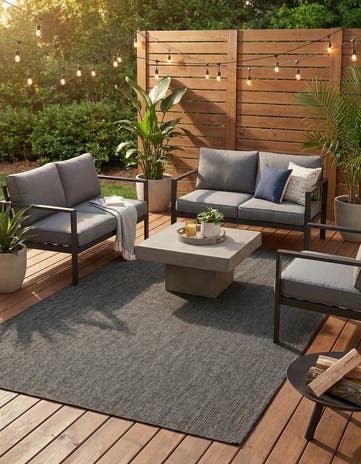 7' x 10' Easy-Clean Solid Indoor / Outdoor Rug