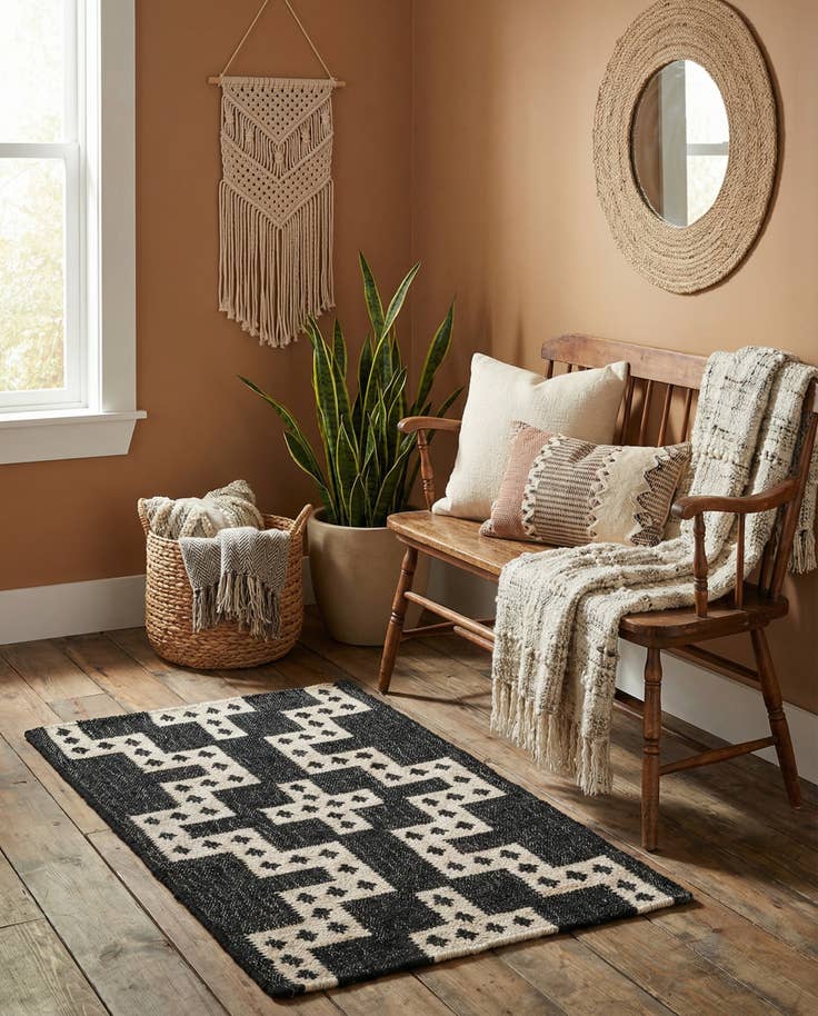 Detail image of 2' x 3' 1 Hand Woven Kilim Wool Rug