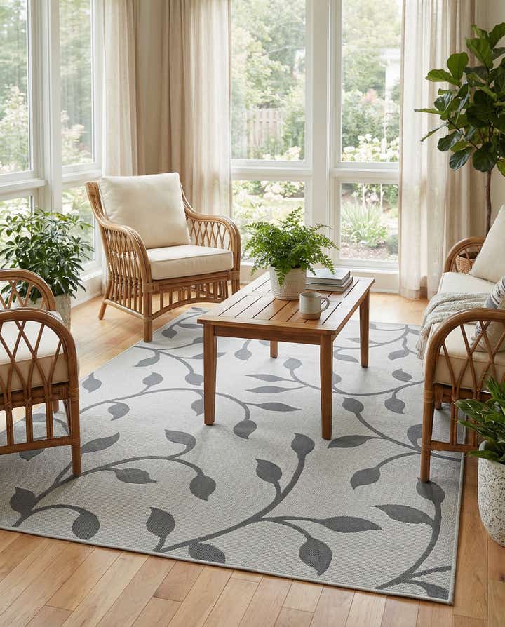 6' x 9' Easy-Clean Botanical Indoor / Outdoor Rug
