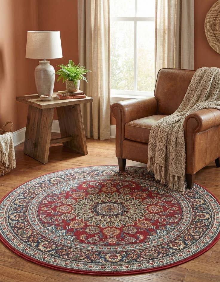 Detail image of 4' 1 x 4' 1 Easy-Clean Traditional Indoor / Outdoor Round Rug