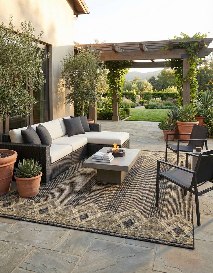 Detail image of 9' x 12'  Washable Modern Indoor / Outdoor Rug