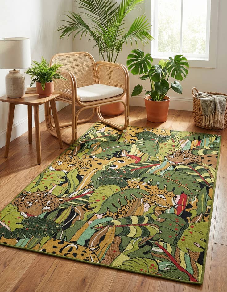 Detail image of 4' x 6' Easy-Clean Botanical Indoor / Outdoor Rug
