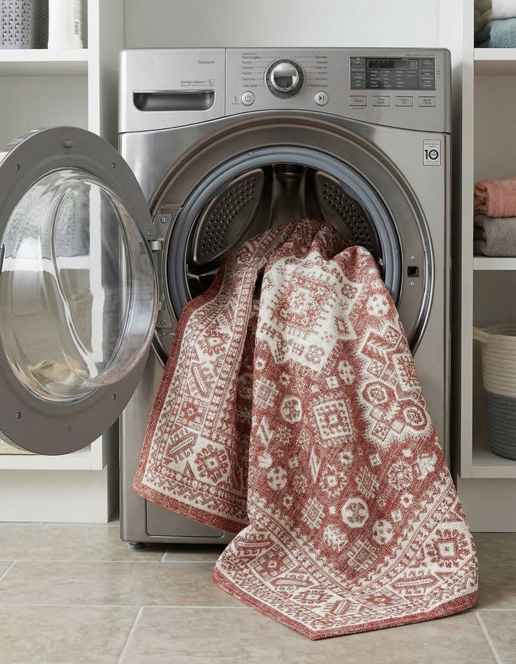 Detail image of 6' x 6'  Washable Aztec Indoor / Outdoor Square Rug