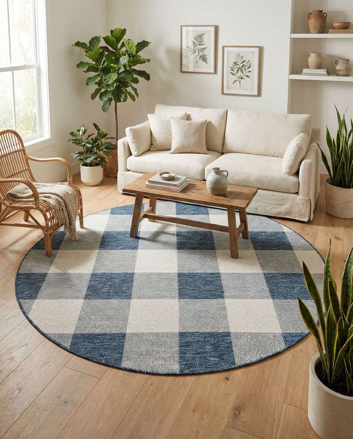 6' x 6' Easy-Clean Checkered Indoor / Outdoor Round Rug