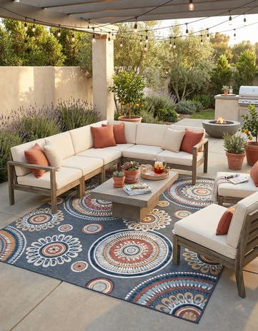 Black Easy-Clean Botanical Indoor / Outdoor Rug
