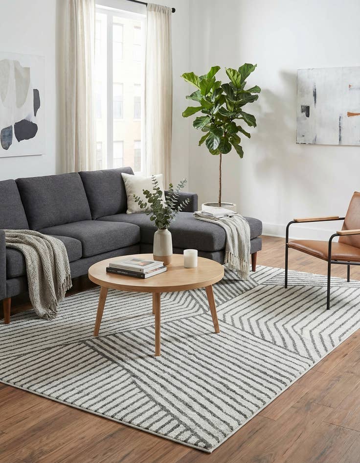 Detail image of 6' x 9' Oslo Rug