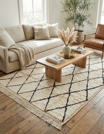 6' 2 x 10' Hand Knotted Moroccan Wool Rug