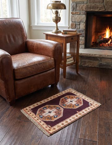 1' 4 x 2' Hand Knotted Ziegler Rug