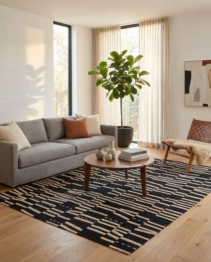 Detail image of 6' 8 x 9' 8 Hand Woven Kilim Modern Wool Rug