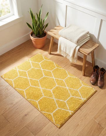 Yellow Lattice Frieze Rug