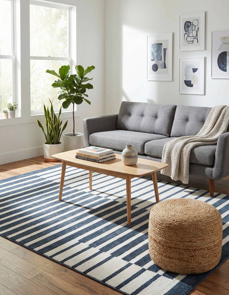 Detail image of 7' 10 x 10' Oslo Rug