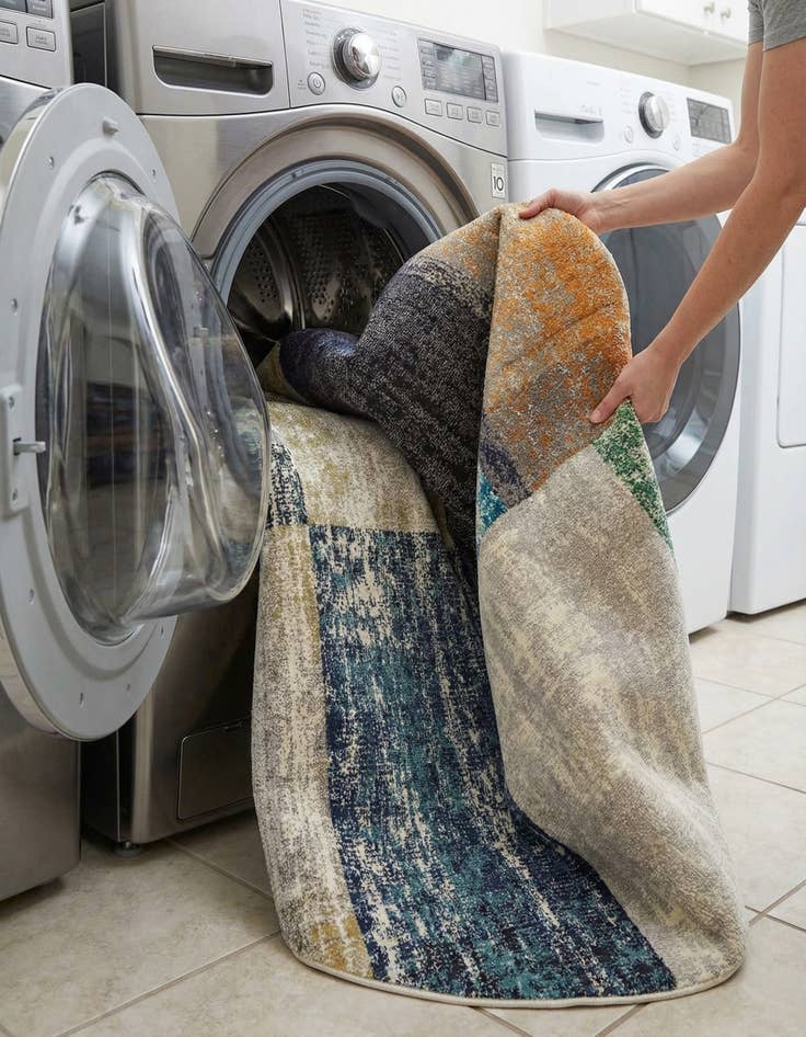 Detail image of 7' x 7'  Washable Vivid Round Rug