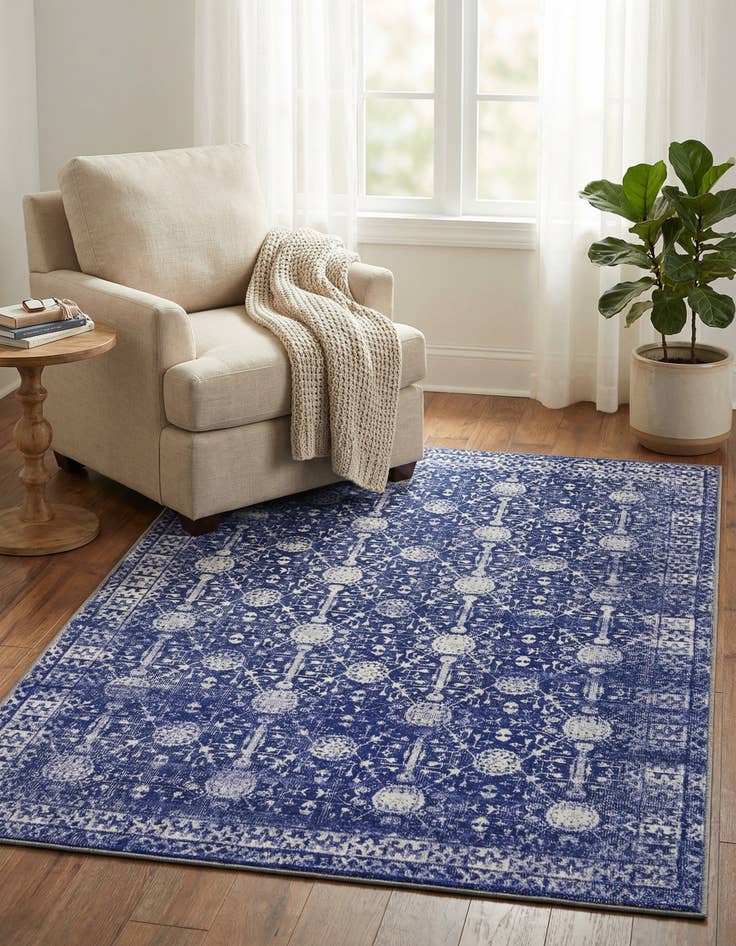 Detail image of 3' 6 x 5' 6 Timeless Rug