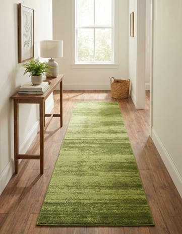 2' 7 x 10' Angelica Runner Rug
