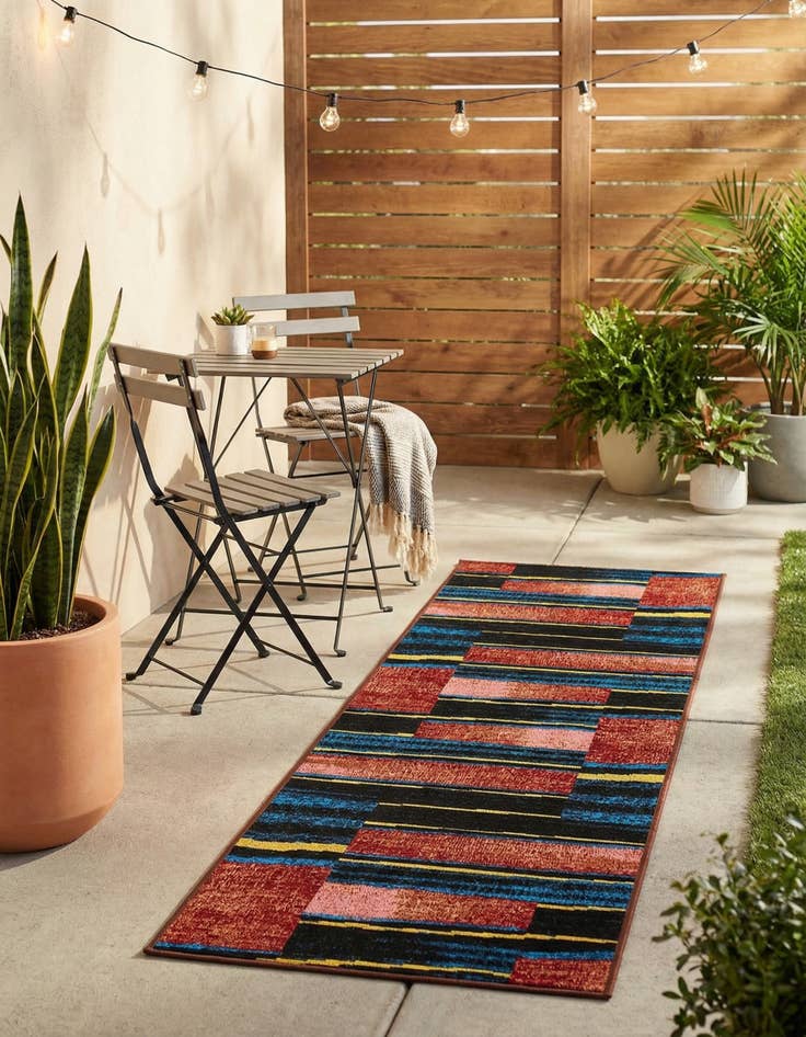 Detail image of 2' x 6' Easy-Clean Modern Indoor / Outdoor Runner Rug