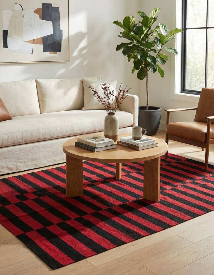 Detail image of 4' 3 x 6'  Hand Woven Kilim Modern Wool Rug