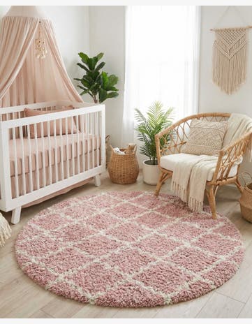 Light Pink Trellis Shag Round Rug