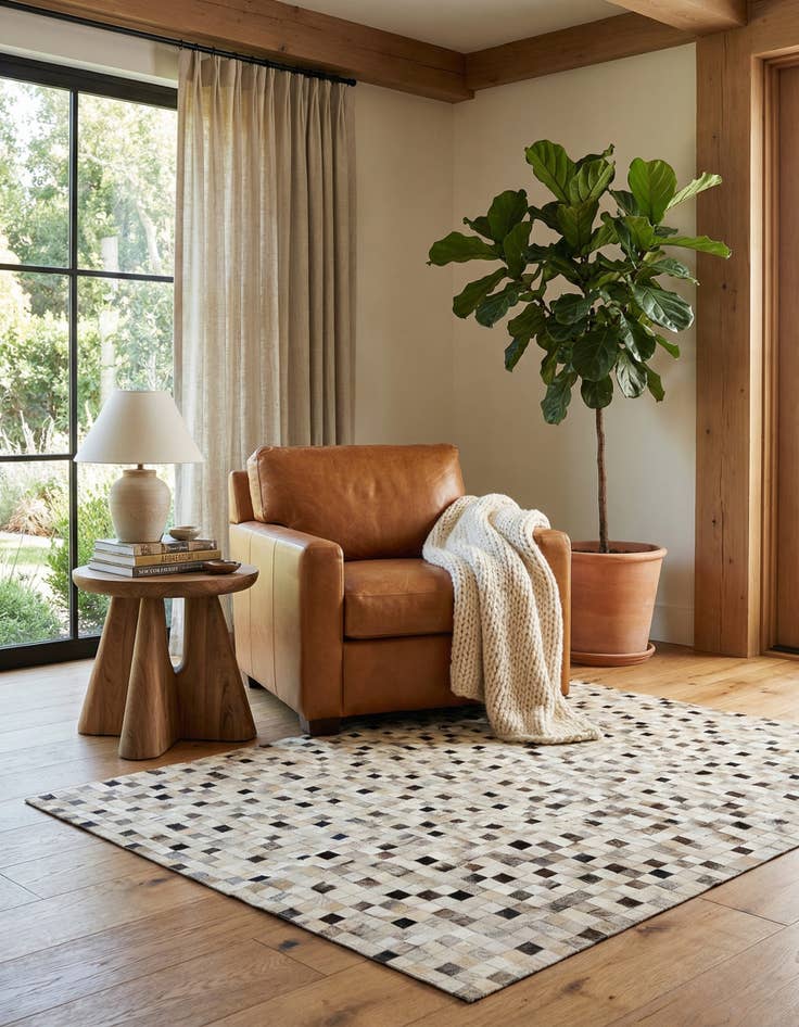 Detail image of 5' x 7' 11 Cowhide - Patchwork Rug