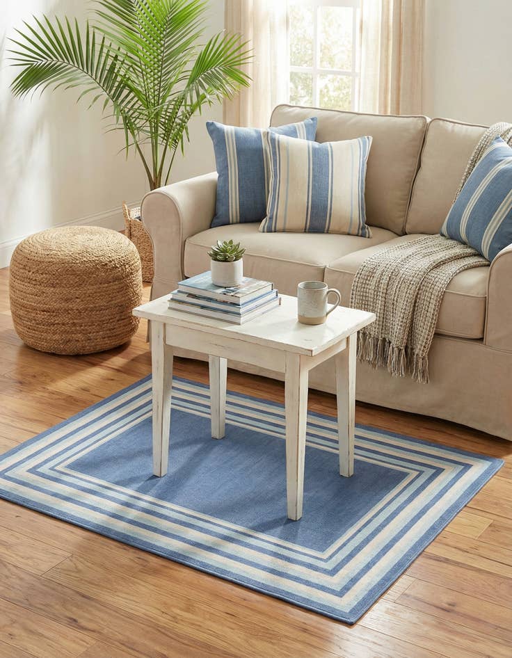 Detail image of 1' 4 x 1' 4 Lotus Sample Rug