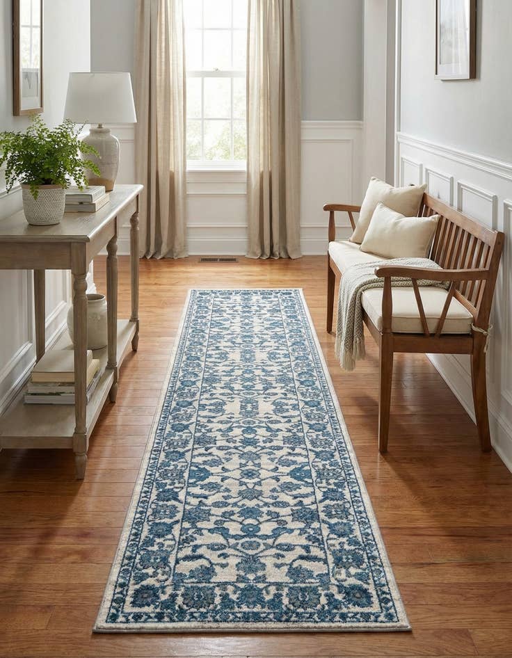 Detail image of 2' 7 x 12' Boston Runner Rug