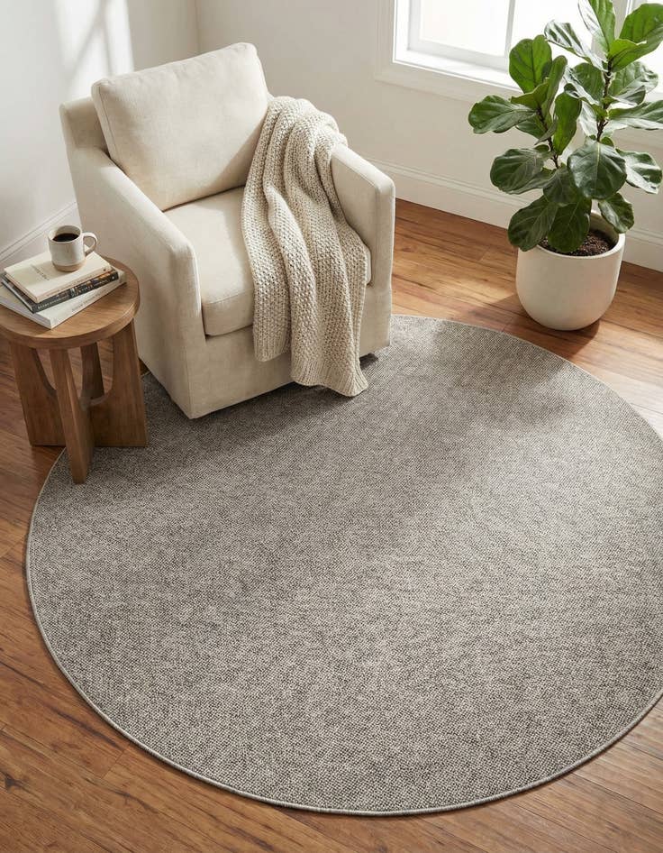 Detail image of  7' 10 x 7' 10  Washable Solid Indoor / Outdoor Round Rug