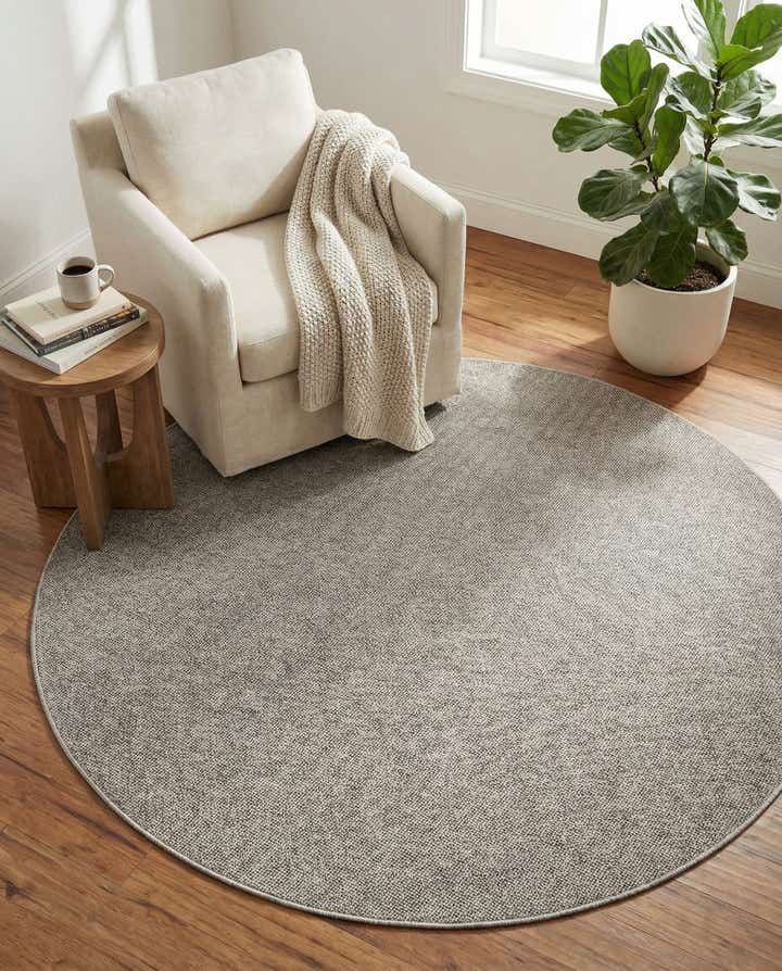 7' 10 x 7' 10 Easy-Clean Solid Indoor / Outdoor Round Rug