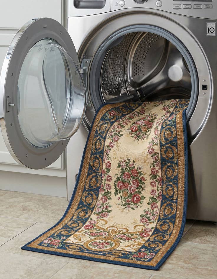 Detail image of 2' x 8'  Washable Traditional Indoor / Outdoor Runner Rug