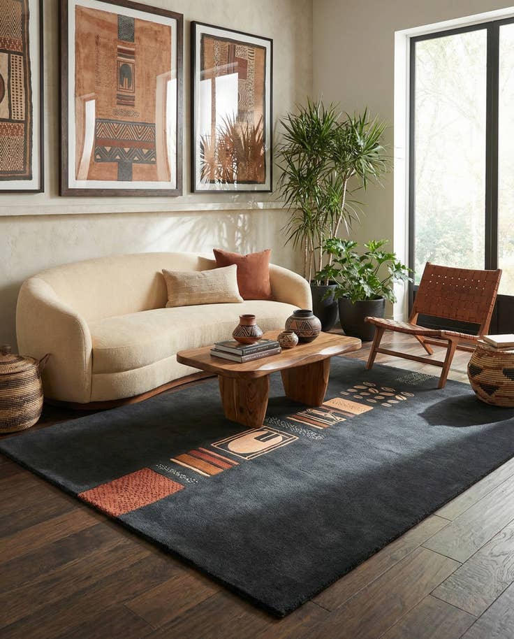 Detail image of 5' 7 x 7' 9 Luna Wool Rug