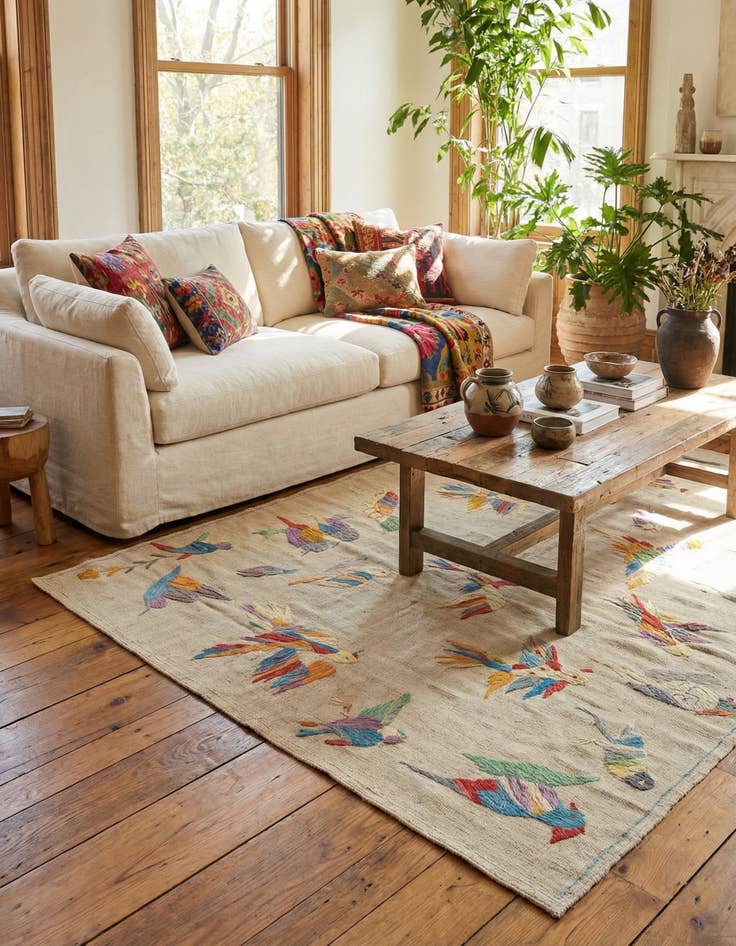 Detail image of 4' 1 x 5' 7  Hand Woven Kilim Suzani Wool Rug