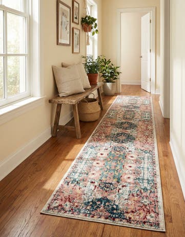 2' 6 x 19' 8 Charleston Runner Rug